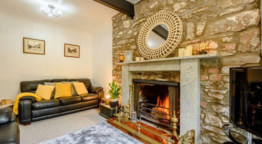 Photo of 3 Bed in Ferryside