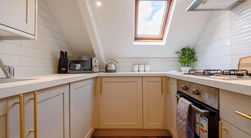 Photo of 1 Bed in Tenby