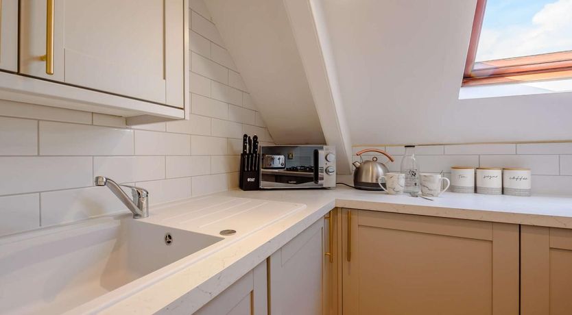 Photo of 1 Bed in Tenby