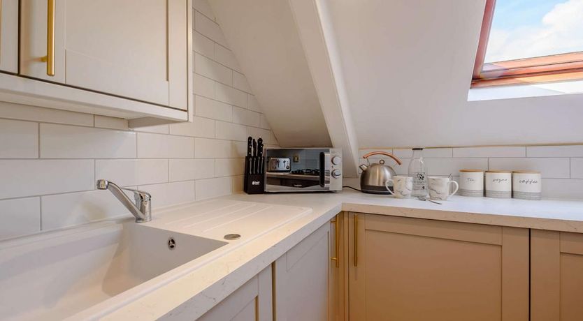 Photo of 1 Bed in Tenby