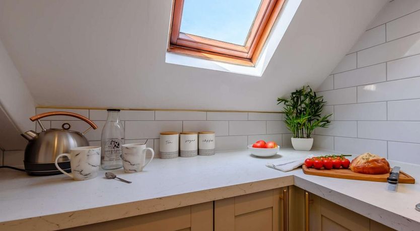 Photo of 1 Bed in Tenby