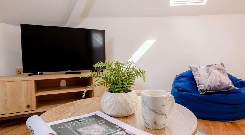 Photo of 1 Bed in Tenby