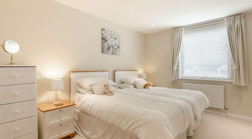 Photo of 2 Bed in Westward Ho