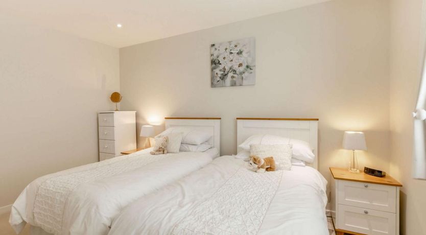 Photo of 2 Bed in Westward Ho