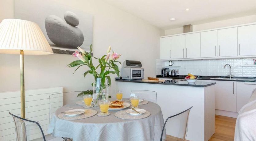 Photo of 2 Bed in Westward Ho