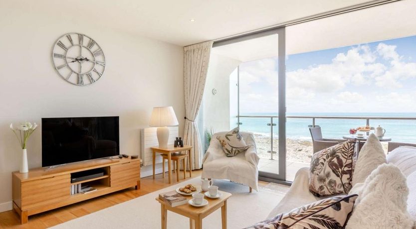 Photo of 2 Bed in Westward Ho