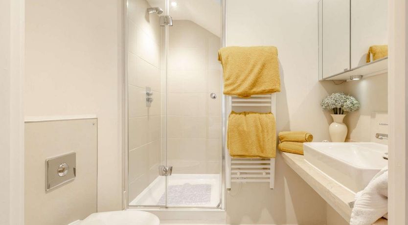 Photo of 2 Bed in Westward Ho