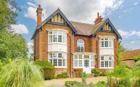 Photo of 7 Bed in Snettisham
