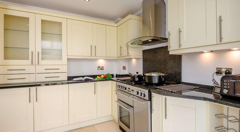 Photo of 4 Bed in Mudeford