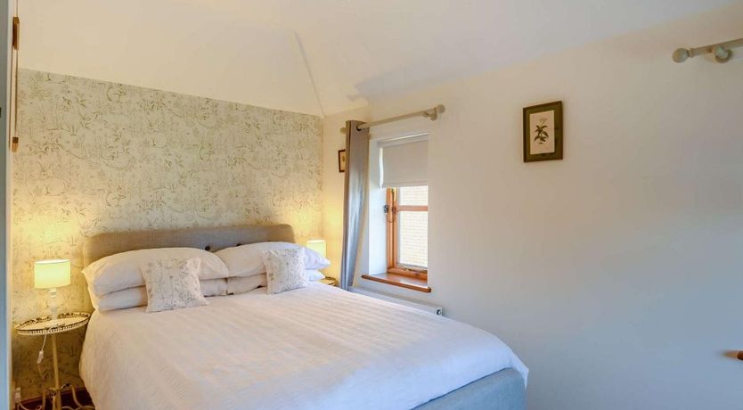 Photo of 3 Bed in Yaxham