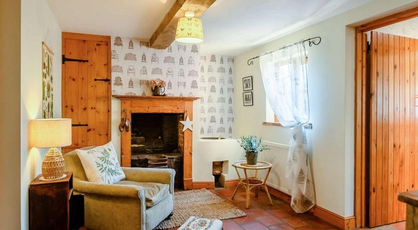 Photo of 3 Bed in Yaxham