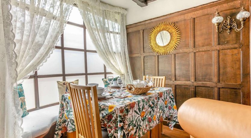 Photo of 2 Bed in Westerham