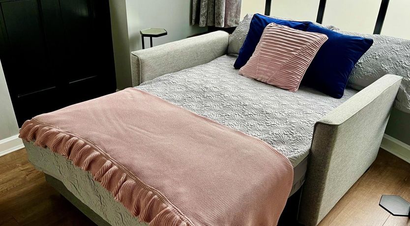 Photo of 2 Bed in Westerham