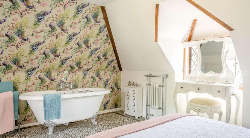 Photo of 2 Bed in Westerham