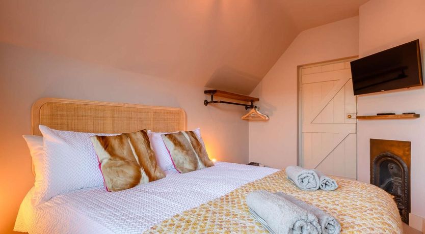 Photo of 2 Bed in Evesham