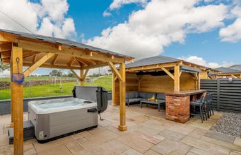3 Bed in Alexandria Holiday Cottage