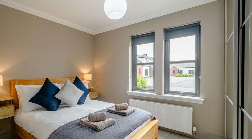 Photo of 3 Bed in Balloch