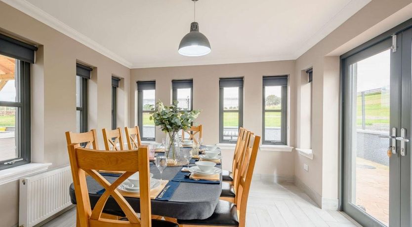 Photo of 3 Bed in Balloch