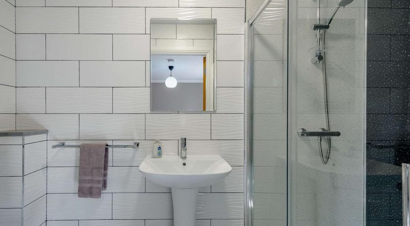 Photo of 3 Bed in Balloch