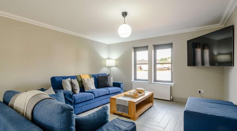 Photo of 3 Bed in Balloch