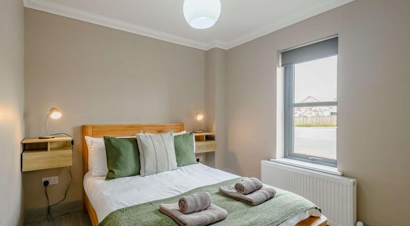 Photo of 4 Bed in Balloch