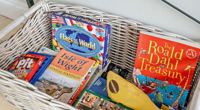 Photo of 2 Bed in Niton