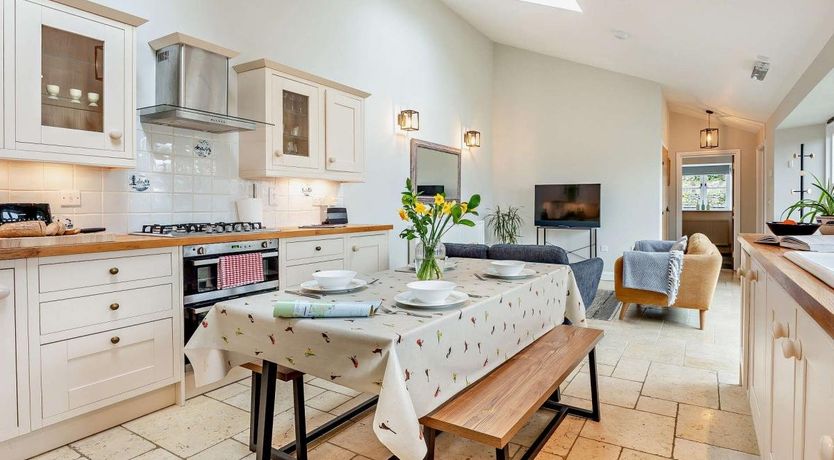 Photo of 2 Bed in Niton