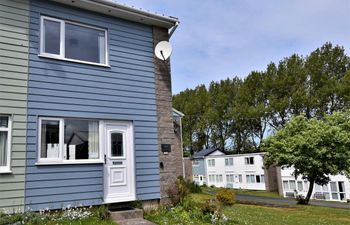 in Freshwater East (88552) Holiday Cottage