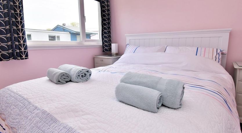 Photo of 2 Bed in Freshwater East