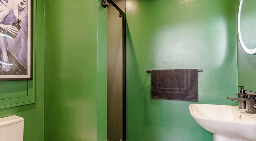 Photo of 1 Bed in Ogmore-by-Sea