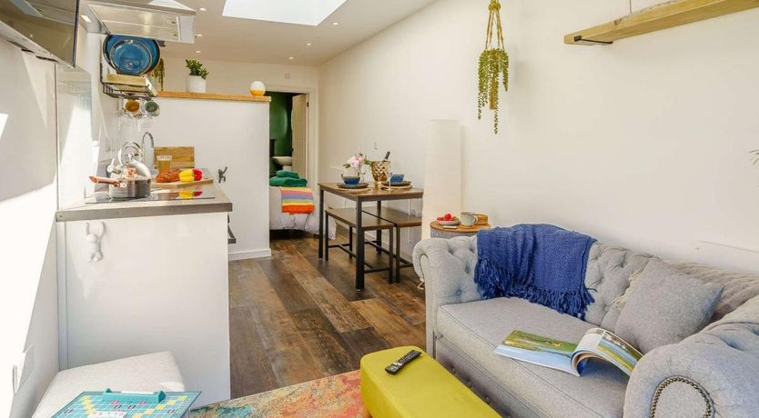 Photo of 1 Bed in Ogmore-by-Sea