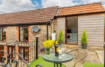 1 Bed in Lydney Holiday Cottage