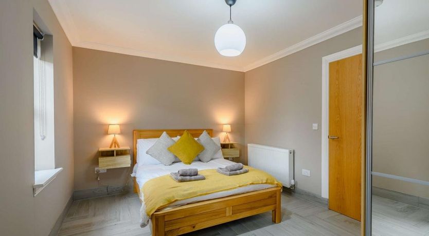 Photo of 3 Bed in Balloch