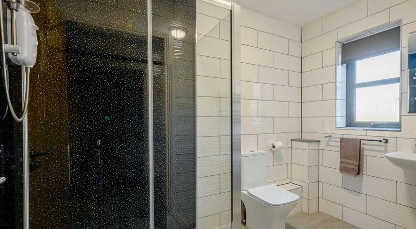 Photo of 3 Bed in Balloch