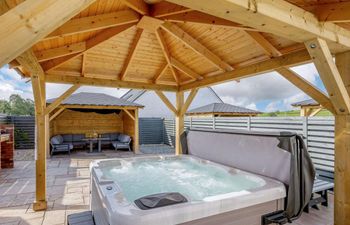 in Loch Lomond (88756) Holiday Cottage