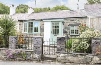 Y Bwthyn Bach Holiday Cottage