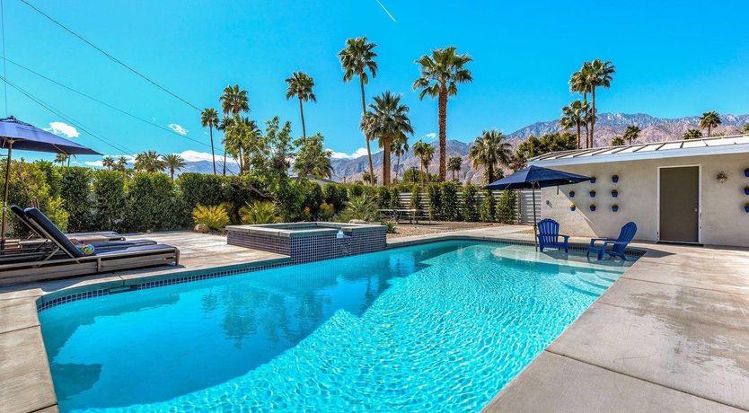 Photo of Topiary Springs