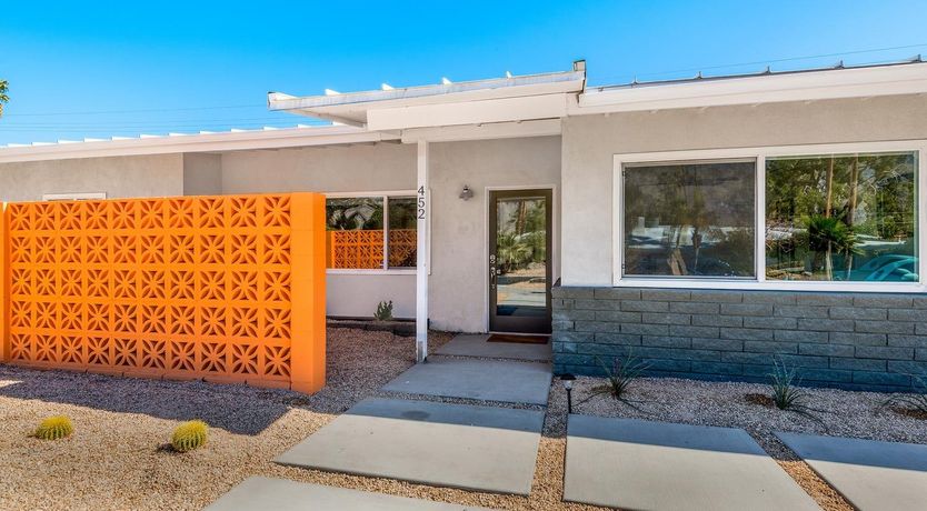 Photo of Topiary Springs