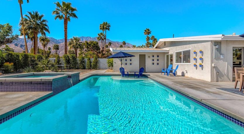 Photo of Topiary Springs