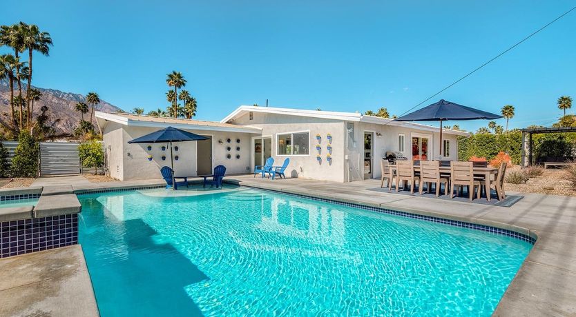 Photo of Topiary Springs