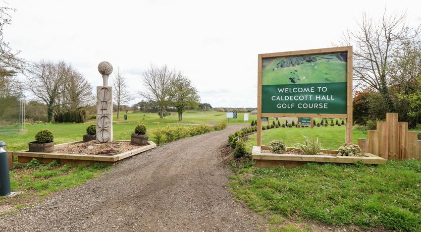 Photo of Freddy's Lodge, Foxburrow Hang