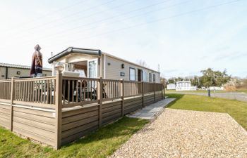 Freddy's Lodge, Foxburrow Hang Holiday Cottage