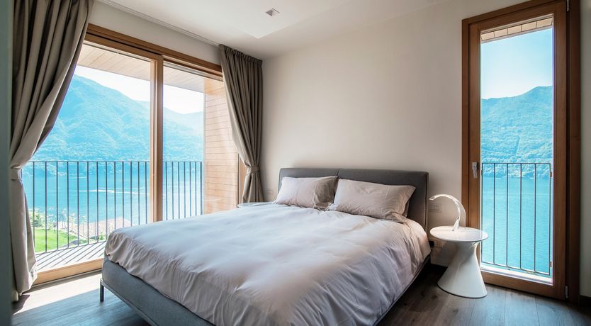 Photo of Golden Mile Rock