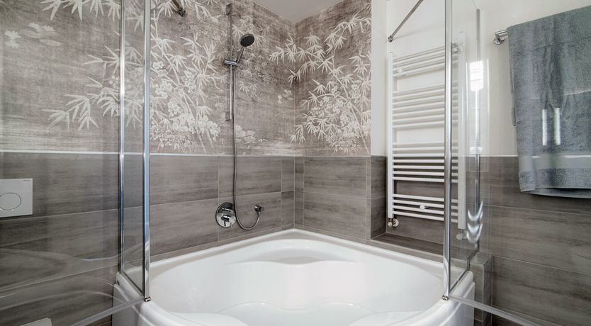 Photo of Golden Mile Rock