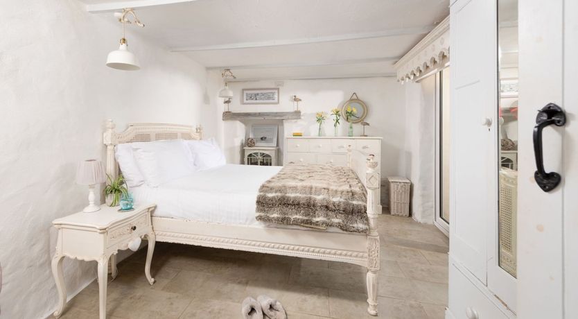 Photo of Gingham & Cream