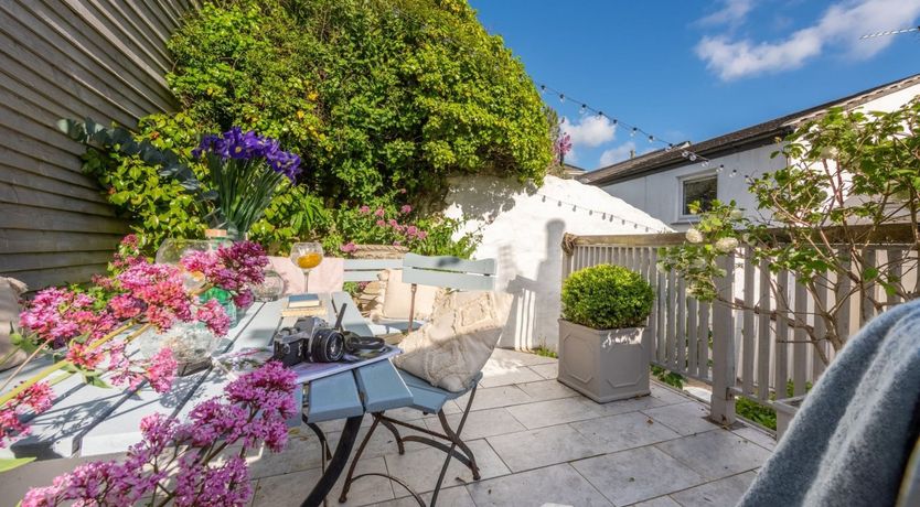 Photo of Gingham & Cream