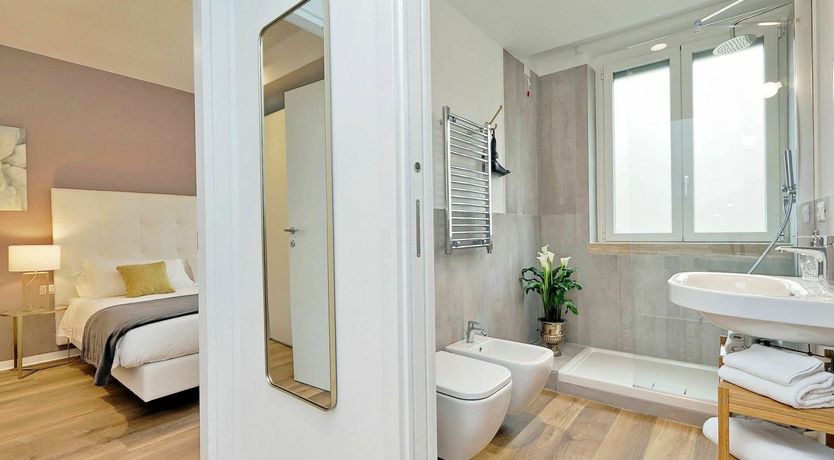 Photo of Tulip & Rose