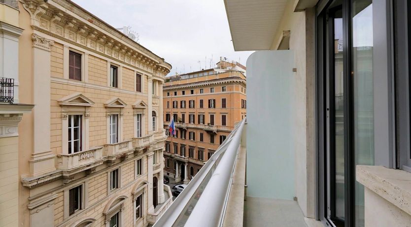 Photo of Tulip & Rose