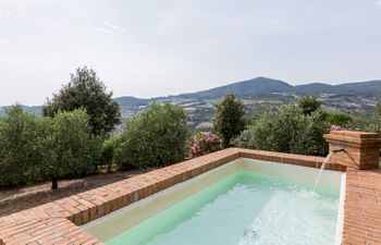 Flower Crown Villa