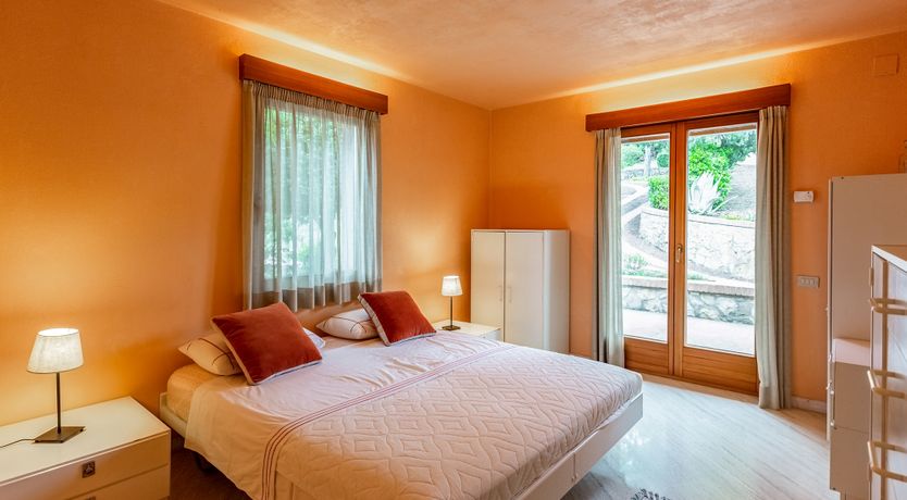 Photo of Flower Crown